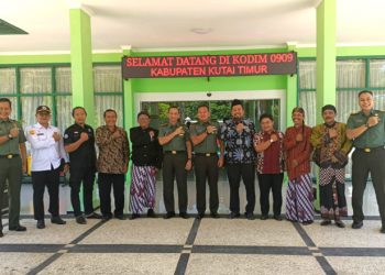 Dandim 0909/Kutai Timur Dampingi Tim Pusterad Silahturahmi dengan Pengurus Ikatan Keluarga Jawa Kabupaten Kutim