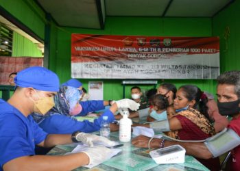 124 Warga Ikuti Vaksin Dalam Program TMMD ke-113 Kodim 0912 Kubar