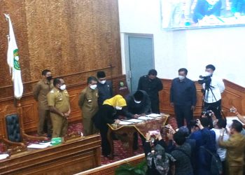 Raperda Inisiatif DPRD Kutim Disahkan, 11 Desa Persiapan Jadi Definitif