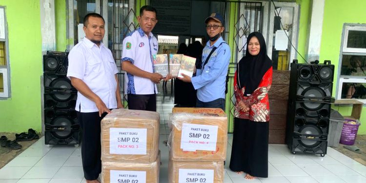 Tingkatkan Minat Baca Pelajar, PT GAM Sumbangkan Ratusan Buku, Sasar Sekolah di 7 Desa