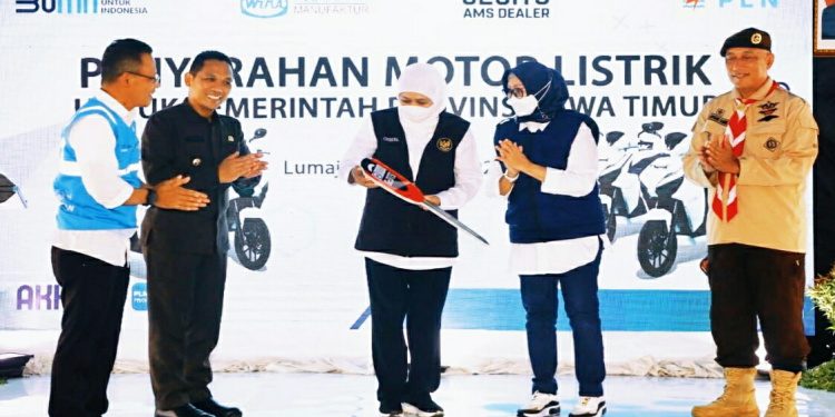 1951 Hunian di Kawasan Relokasi Bumi Semeru Damai Telah Teraliri Listrik