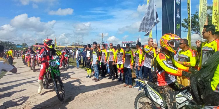 Semarakkan Hari Jadi Bhayangkara ke-76, Polres Kutim Gelar LB2AT