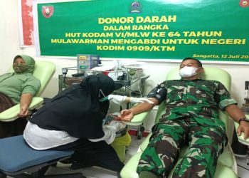 Peringati HUT 64 Kodam VI/Mulawarman, Kodim 0909/Kutai Timur Gelar Bakti Sosial Donor Darah
