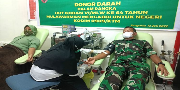 Peringati HUT 64 Kodam VI/Mulawarman, Kodim 0909/Kutai Timur Gelar Bakti Sosial Donor Darah