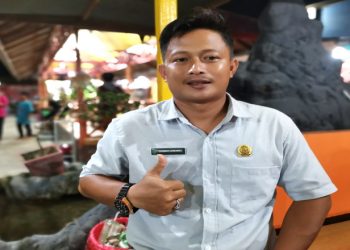 Belum Genap Setahun Menjabat Kades Makmur Jaya Sudah Mampu Bangun TPS