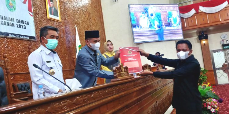 Siang Geah: Fraksi PDIP Selalu Minta APBD Kutim yang Pro Rakyat