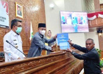Hason Ali Sampaikan Tiga Catatan Terhadap RKUA dan PPAS Kutim Tahun 2023