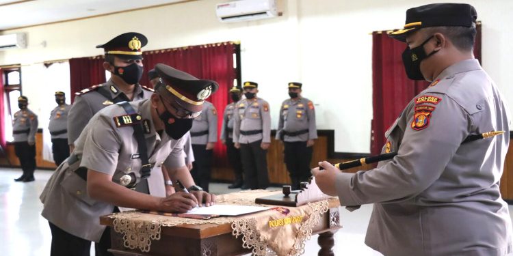 Kapolres Kubar Pimpin Upacara Serah Terima Jabatan Kasat Lantas
