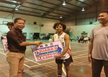 Wakili Letkol Czi Heru Aprianto, Danramil Bengalon Resmi Tutup Kejuaraan Bola Basket Dandim Cup