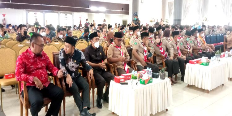 Unsur DPRD Kutim Hadiri Pelantikan dan Pengukuhan Mabi Pramuka Kabupaten