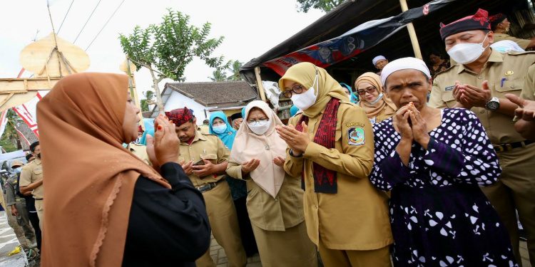 Camping Embun, Cara Banyuwangi Mengatasi Permasalahan Dokumen Kependudukan