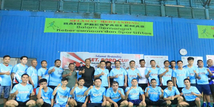 Sekwan Kutim Gelar Pertandingan Bulutangkis Meriahkan HUT RI