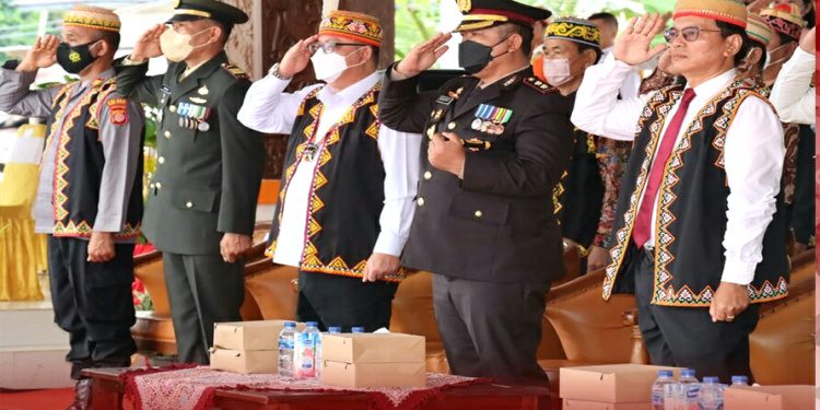 Dihadiri Kapolres, HUT RI ke-77 di Kabupaten Mahulu Dipimpin Bupati