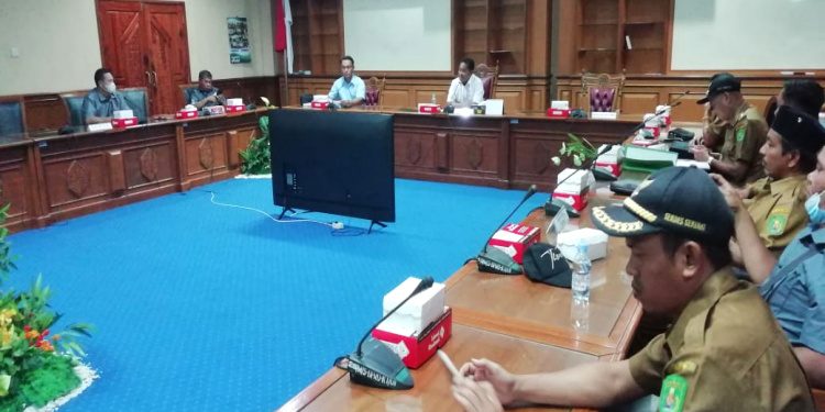 Curhat Kades Kecamatan Bengalon Terkait CSR, Novel: Rakyat Belum Merdeka Ditengah Perayaan Kemerdekaan