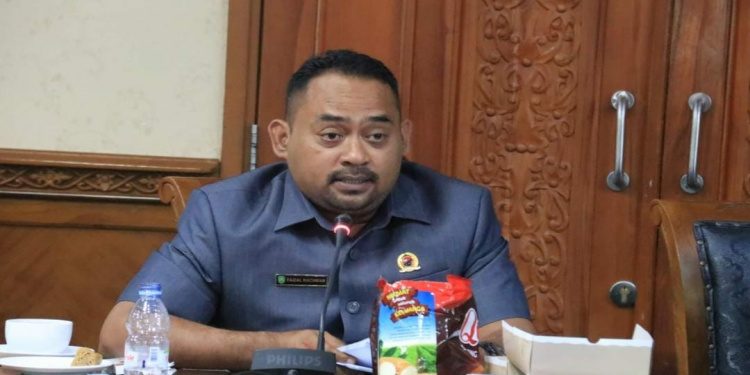 Faizal Sebut Empat Desa di Kutim Tidak Miliki Tiang Listrik
