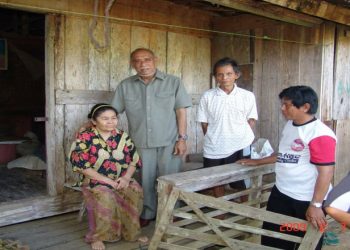 Berpulangnya “Bupati Ungu”