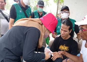 Sentra Budi Luhur Kemensos Lepaskan Pasung Warga Terusan Makmur