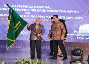 Isran Jadi Saksi Nikah