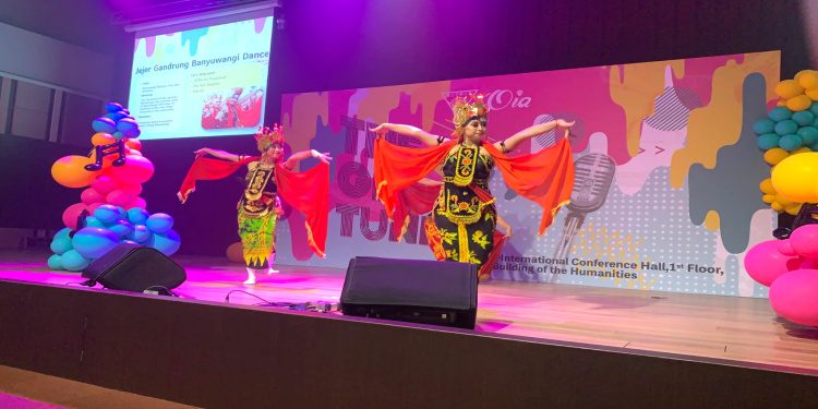 Tari Gandrung Banyuwangi Tampil di Kampus Bergengsi Taiwan