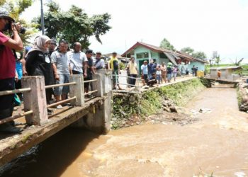Cek Banjir Kalibaru, Bupati Banyuwangi Siapkan Dapur Umum hingga Hunian Sementara