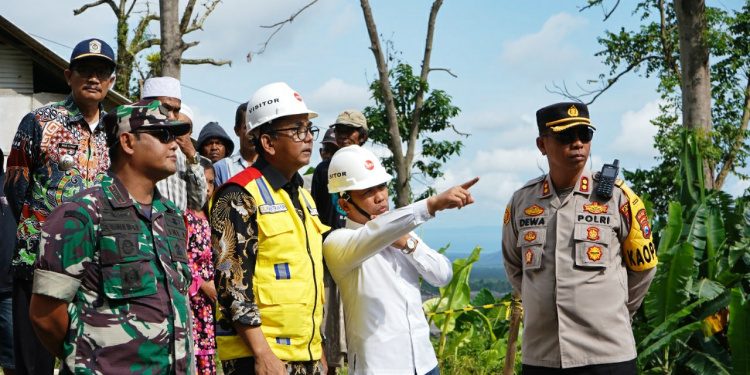 Jalan Ambles Piketnol Lumajang Segera Diperbaiki, Ditargetkan Rampung Akhir Tahun