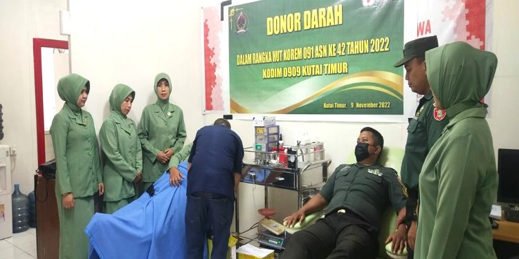 Tingkatkan Jiwa Sosial Melalui Donor Darah dalam Rangka HUT Korem 091/Aji Suryanata Kusuma ke-42