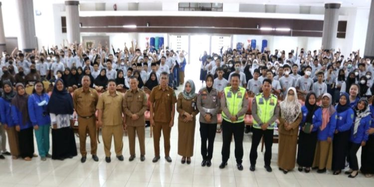 300 Pelajar SMP di Kutim Diberi Pemahaman Keselamatan Berlalu Lintas