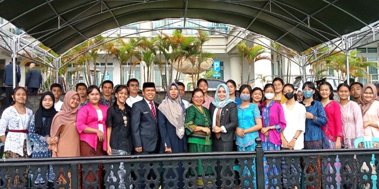 Paduan Suara SMANSA Sangatta Utara Keren! Sukses Bawakan Dua Lagu Nasional di Hari Pahlawan