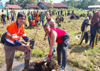 Tanam Ratusan Pohon Bersama Siswa SMPN 1 Kaubun, Ditto: Komitmen Indexim untuk Melestarikan Lingkungan