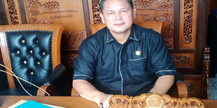 Mengenal Yan Ipuy, Putra Daerah yang Sukses Menjadi Anggota DPRD Kutim