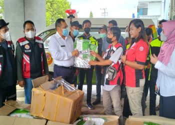Kadis Kesehatan Kaltim Support Relawan Ambulan EMT-ITS