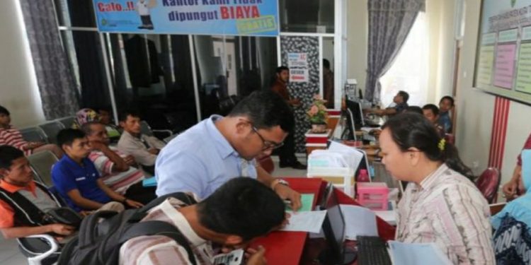 Disdukcapil Kutim Geber Pelayanan Sehari Tuntas