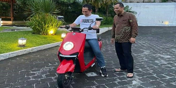 di Lumajang Tahun Depan Akan Beroperasi Pabrik Perakitan Motor Listrik