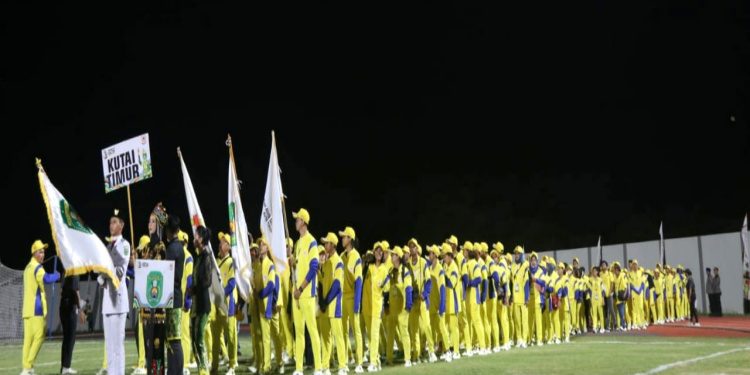 Di Opening Ceremony Porprov, Kasmidi Harap Atlet Kutim Fokus dan Semangat