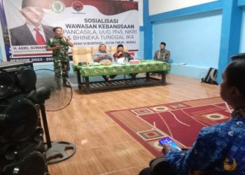 Tak Hanya Hadir, Danramil 0909-07/Teluk Pandan Berikan Materi Terkait Wasbang Pada Masyarakat