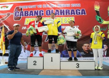 Dari Kutim, Nelly Gondol Tiga Emas Cabor Angkat Besi