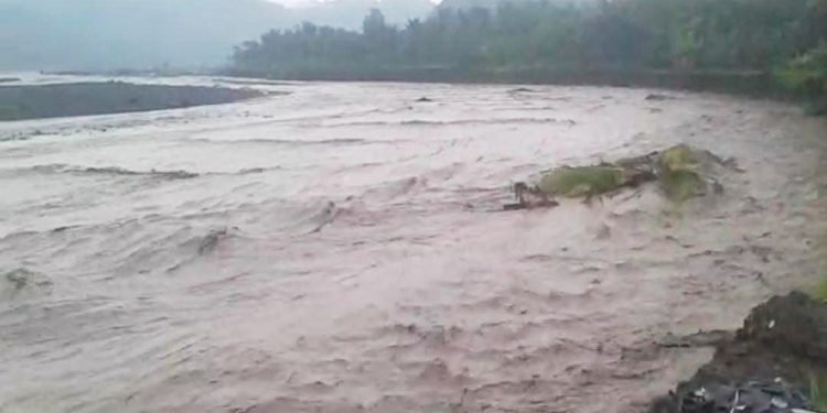 Masyarakat Diminta Waspadai Lahar Dingin Pasca Erupsi Gunung Semeru