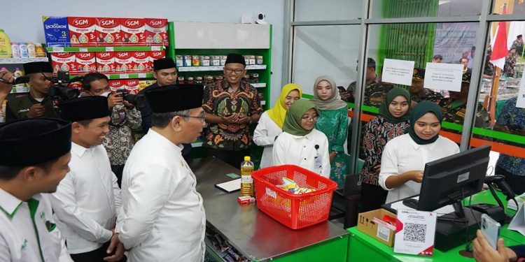 Kini Penyintas Erupsi Semeru Bisa Belanja Gratis di Toko NU Bumi Semeru Damai