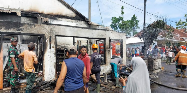 BPBD Lumajang Siapkan Kebutuhan Darurat Korban Kebakaran Ruko Darungan