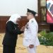Gubernur Khofifah Lantik Aries Agung Paewai sebagai Pj Walikota Batu