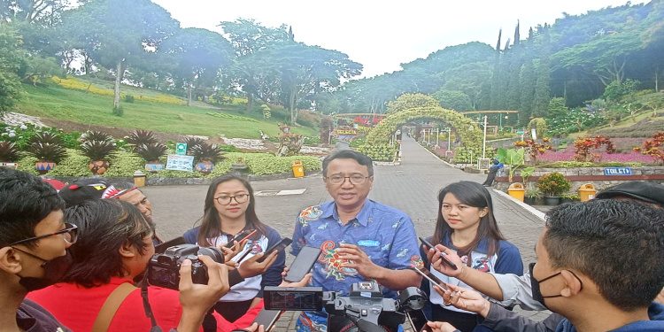 Paska Diterpa Pandemi Covid 19,  Management Selecta Batu Kembali Berbagi Kegembiraan dengan 205 Janda dan 718 Yatim Piatu