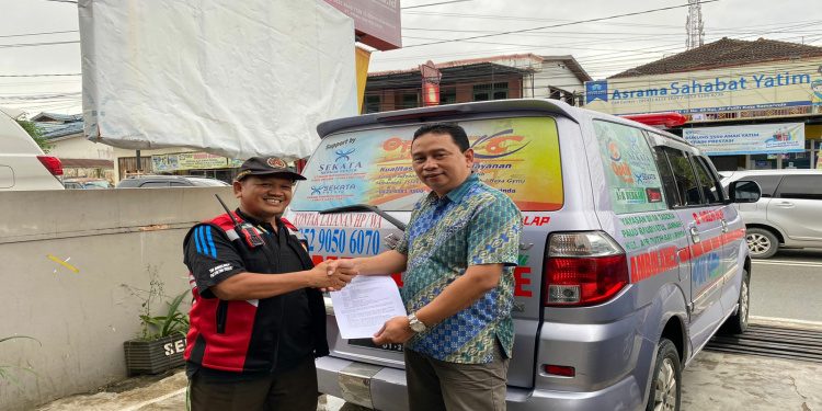 SMC dan Sekata Physio Bantu Operasional Ambulance PWI Kaltim Peduli