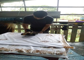 Binaan SKB SPNF Sukses Berdayakan 11 Pembatik, Achmad Junaidi Beri Apresiasi