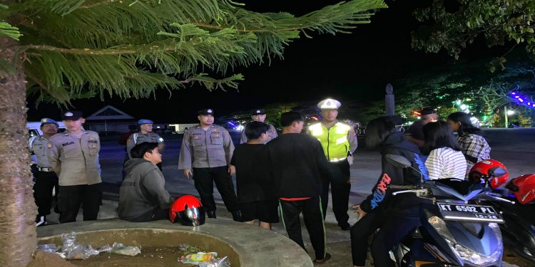 Ciptakan Situasi Aman, Giat UKL Polres Kubar Laksanakan Patroli KRYD Malam Hari