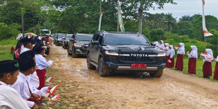 Danrem 091/ASN Bacakan Amanat Pangdam VI/Mulawarman pada Penutupan TMMD 125 di Kutai Timur