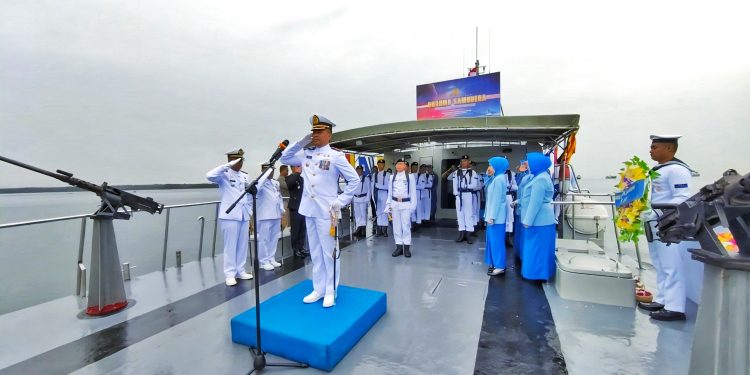 Lanal Sangatta Gelar Tabur Bunga Peringati Hari Dharma Samudera 2026